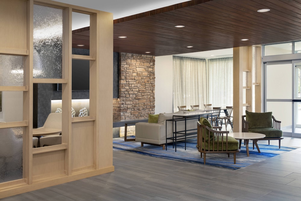 Fairfield Inn & Suites By Marriott Denver Tech Center North. 4/41