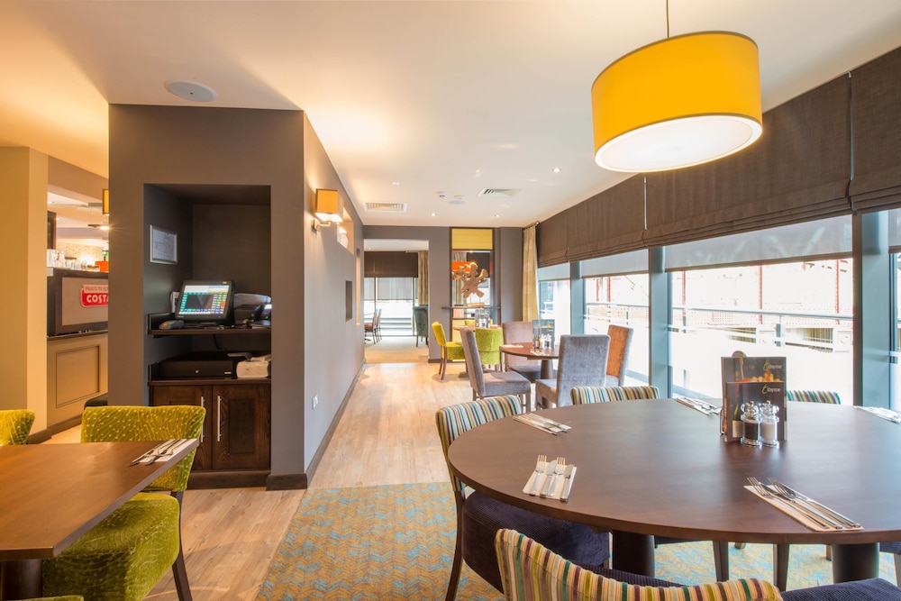 Premier Inn Manchester City Centre West Hotel 35/50