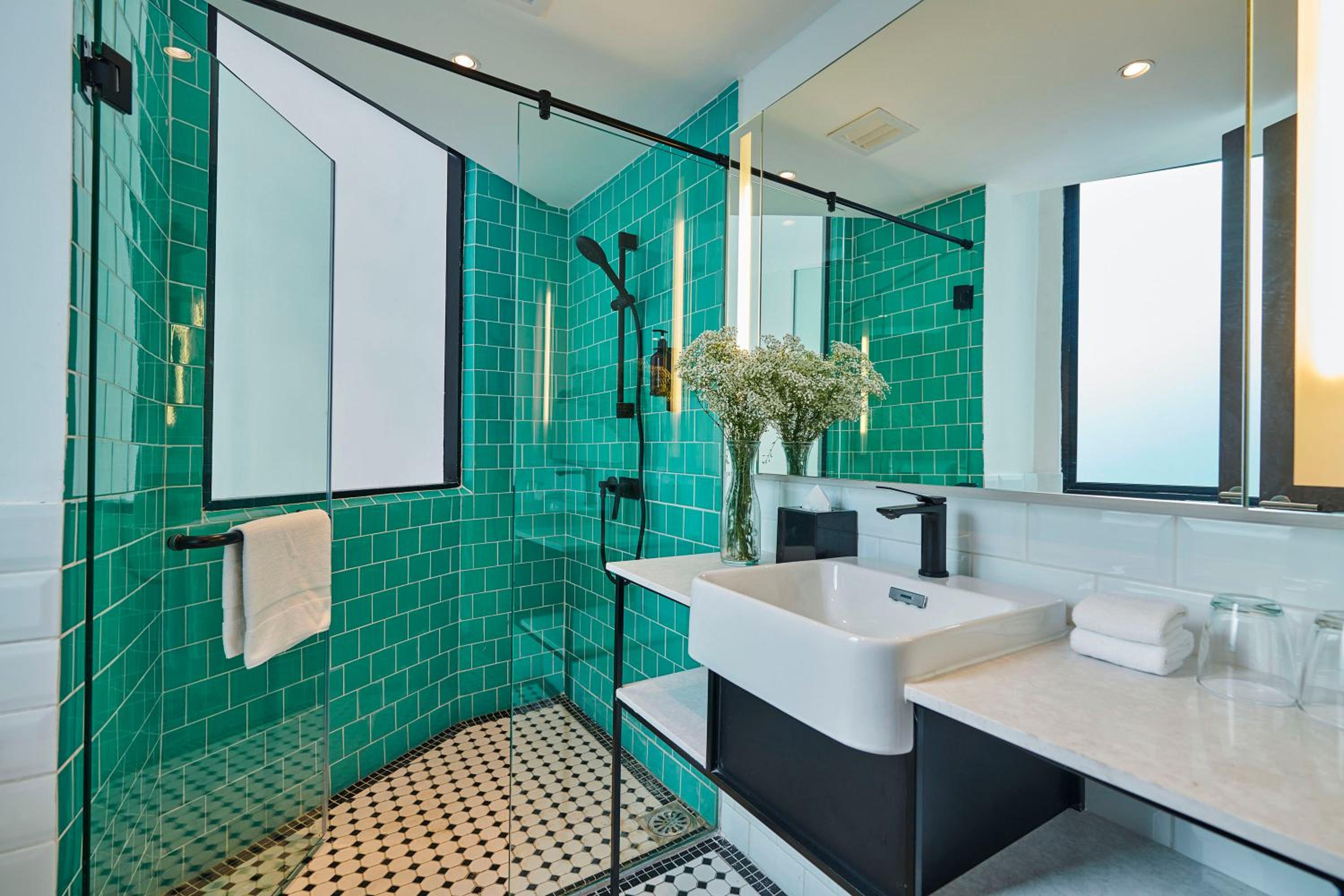J-Hotel By Dorsett 31/36