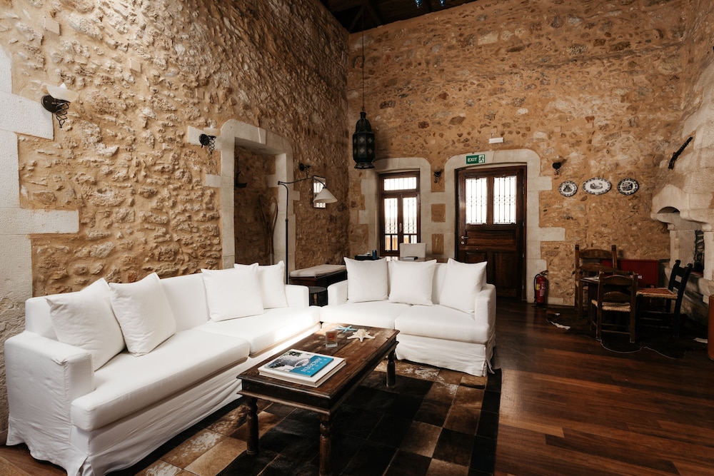 Petradi Beach Lounge Hotel 30/50