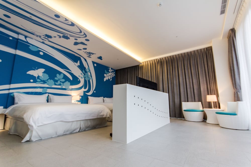 No.9 Hotel 29/76