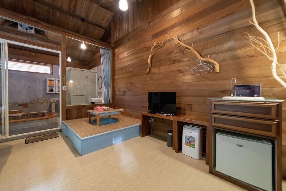 ShanKou Hotspring Hotel 39/53