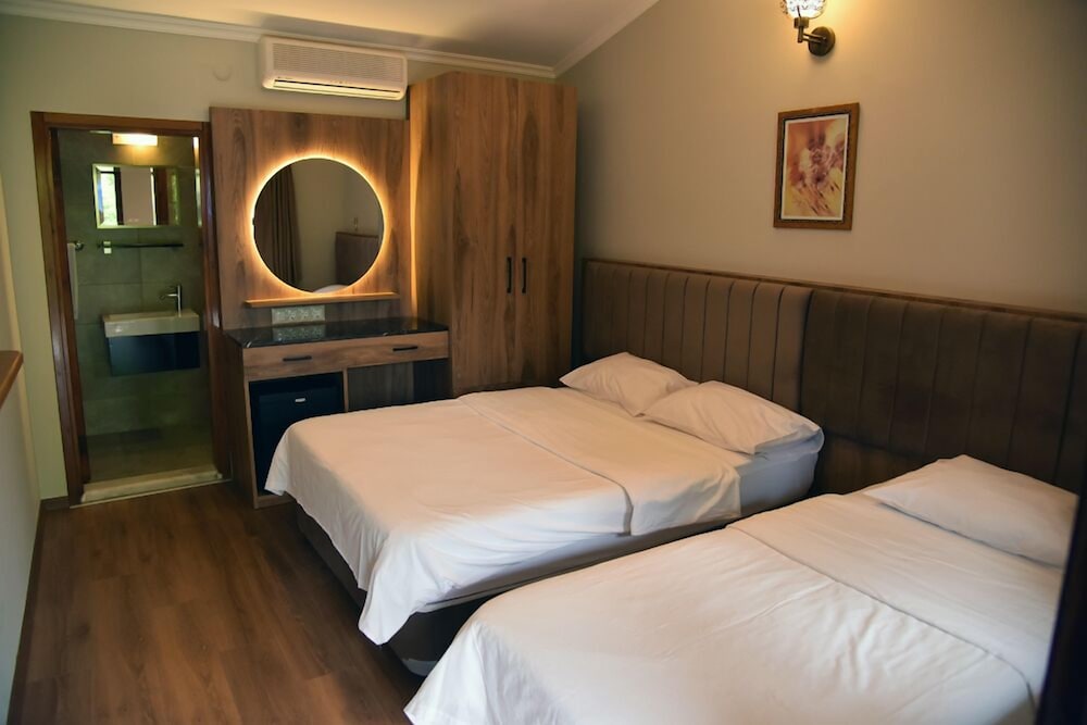 Fener Motel 9/50