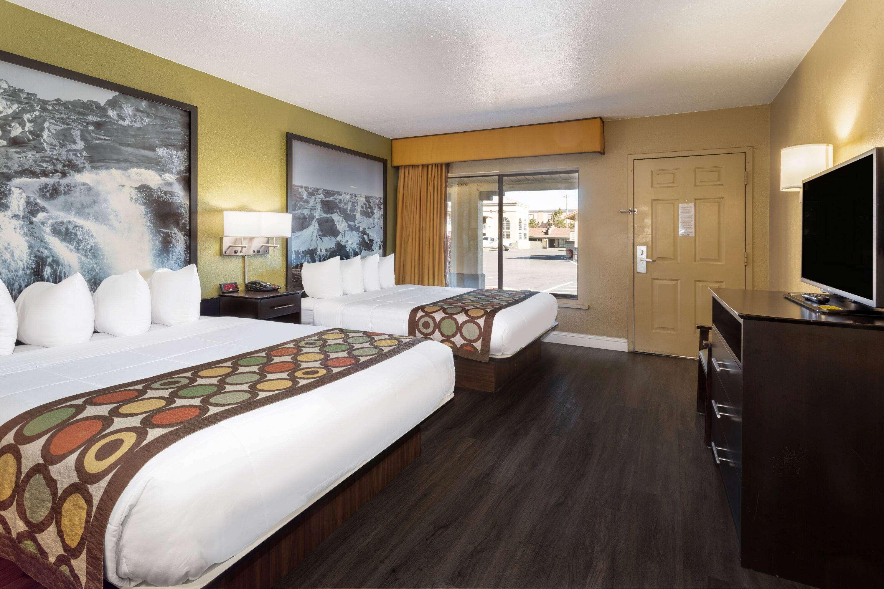 Room, 2 Queen Beds