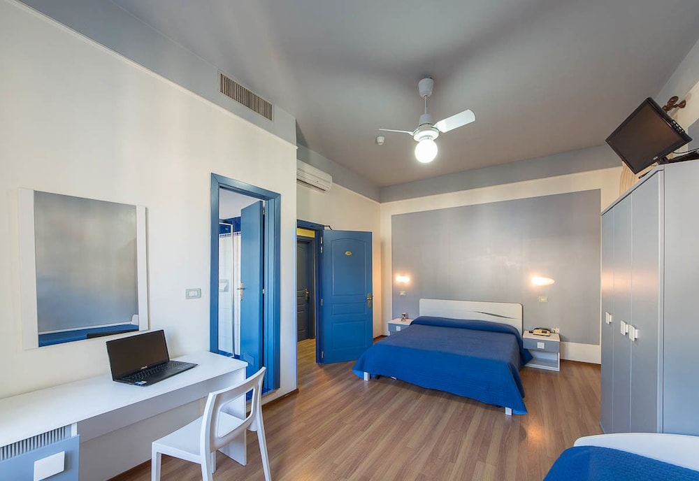Hotel Sole 10/50