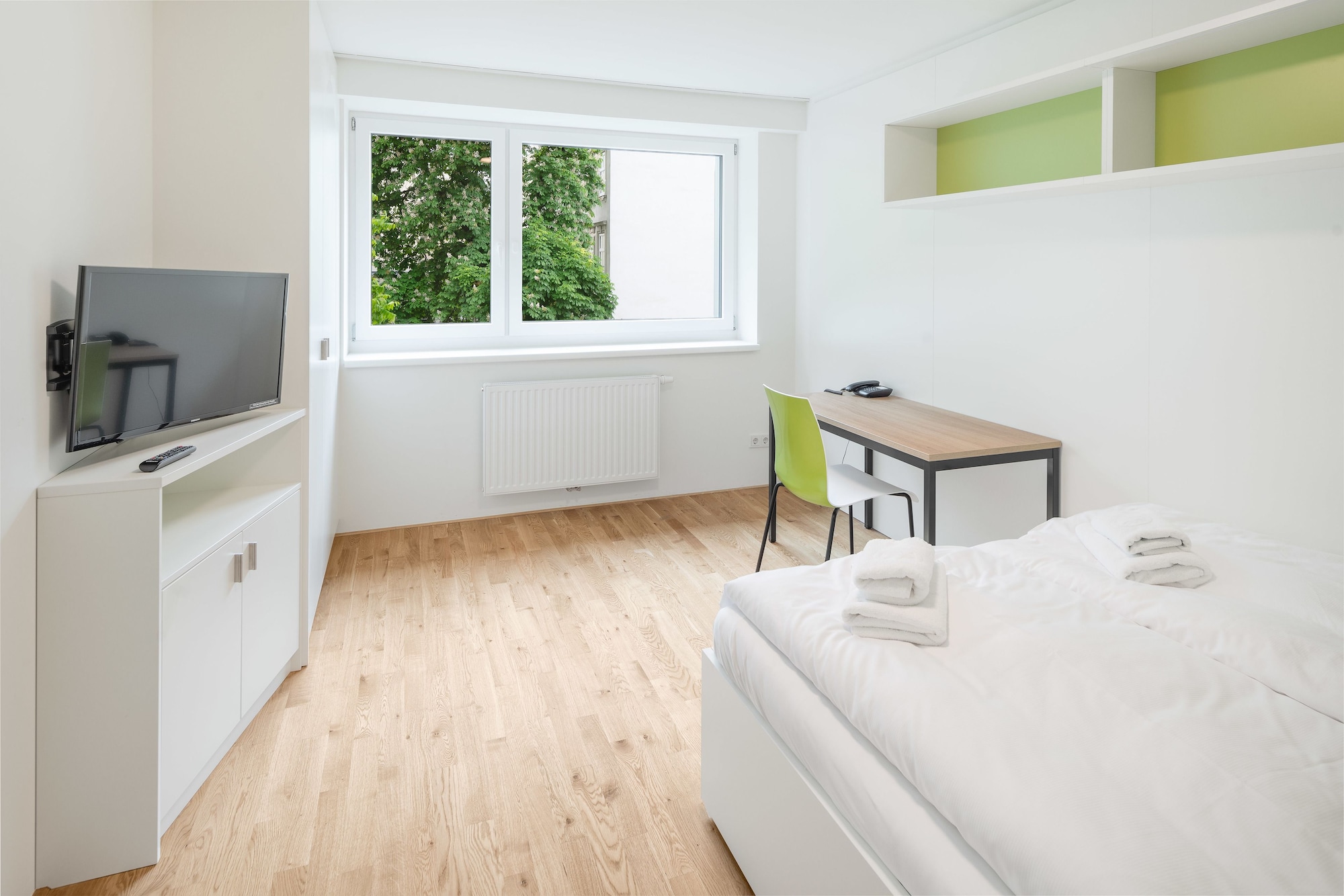 2 BEDROOMS, FAMILY, APARTMENT