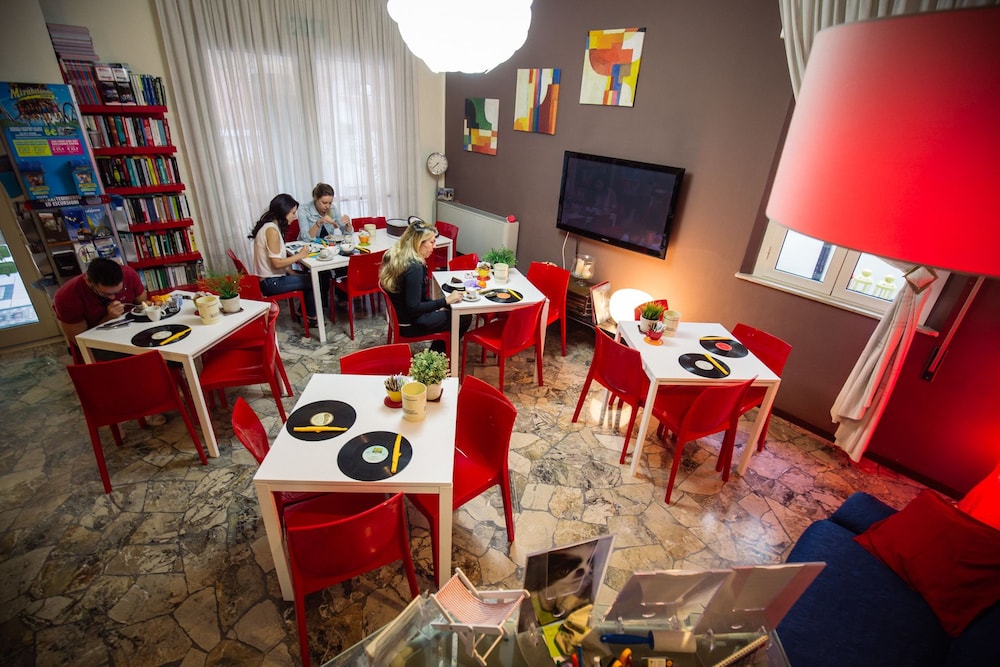 HOTEL RIMINI ERIALE 33/40