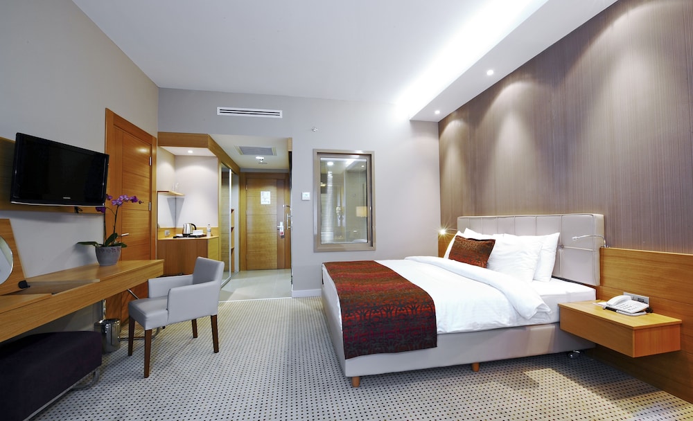 Ramada by Wyndham Podgorica 7/43