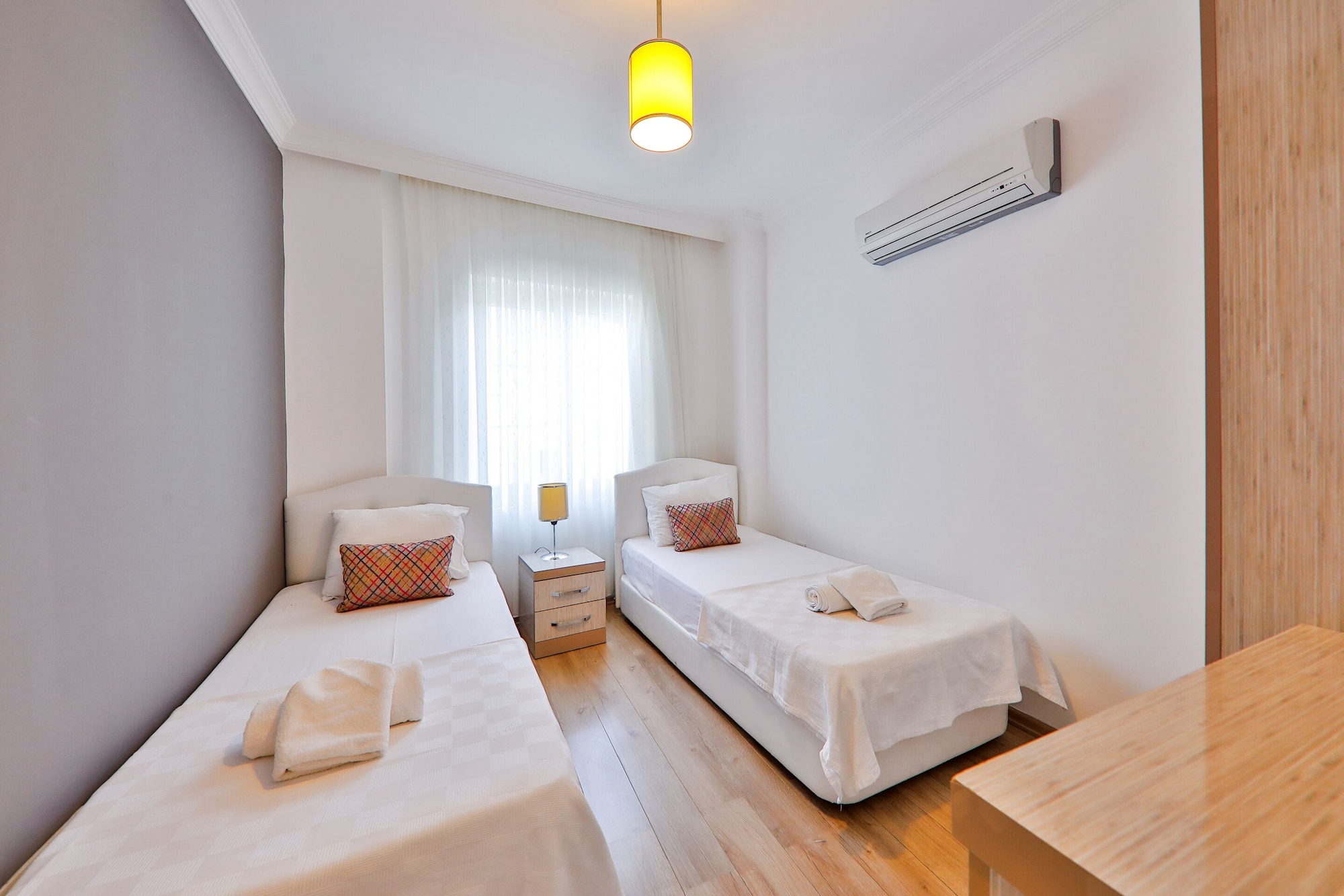 2 BEDROOMS, DUPLEX, DELUXE, 2 BATHROOMS