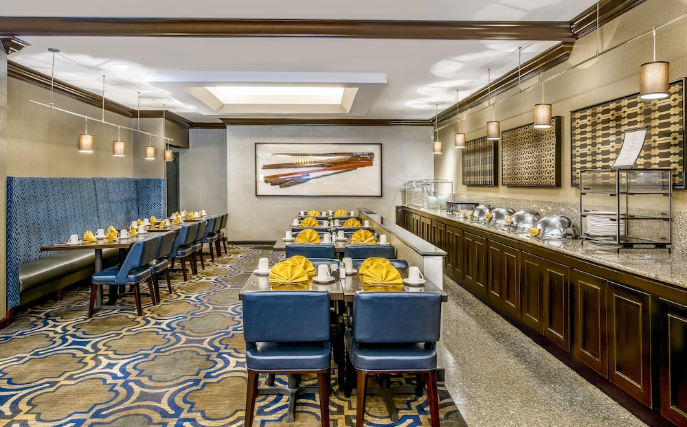 Crowne Plaza Annapolis Hotel 64/80