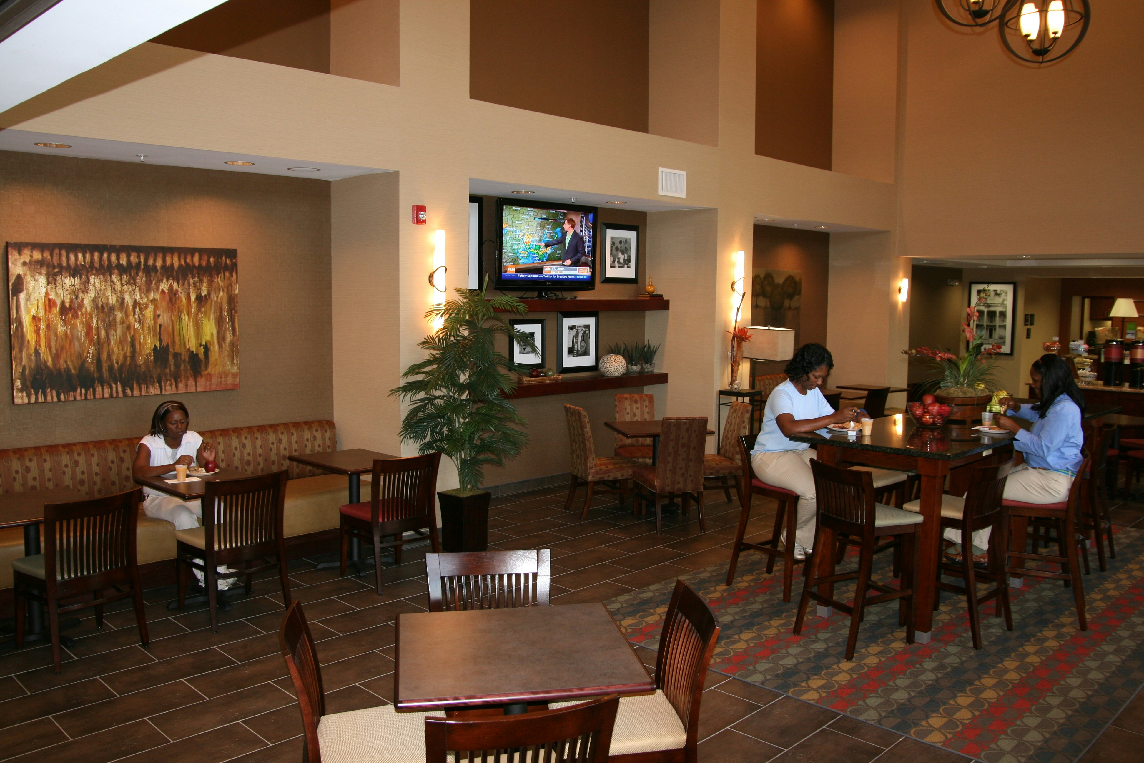 Hampton Inn Suites West Point Ms 17/26