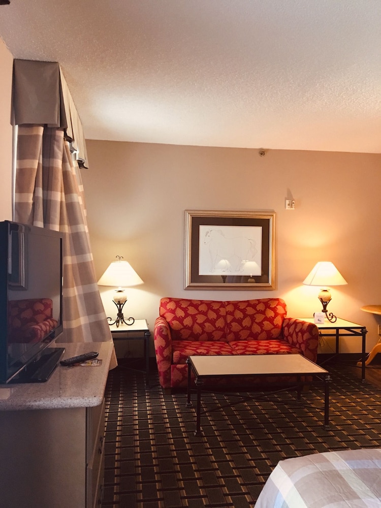Hawthorn Extended Stay by Wyndham Conyers 10/40