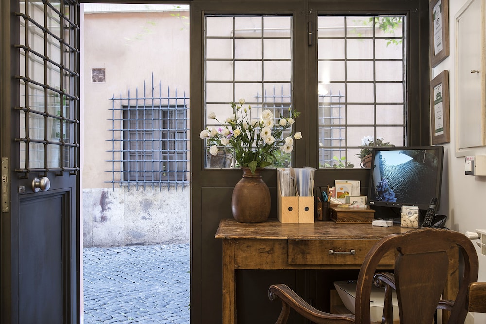 Arco Del Lauro Bed & Breakfast 20/25