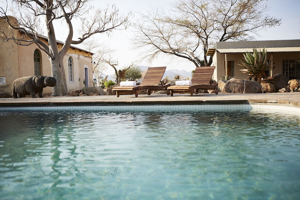 Solitaire Country Lodge 16/54