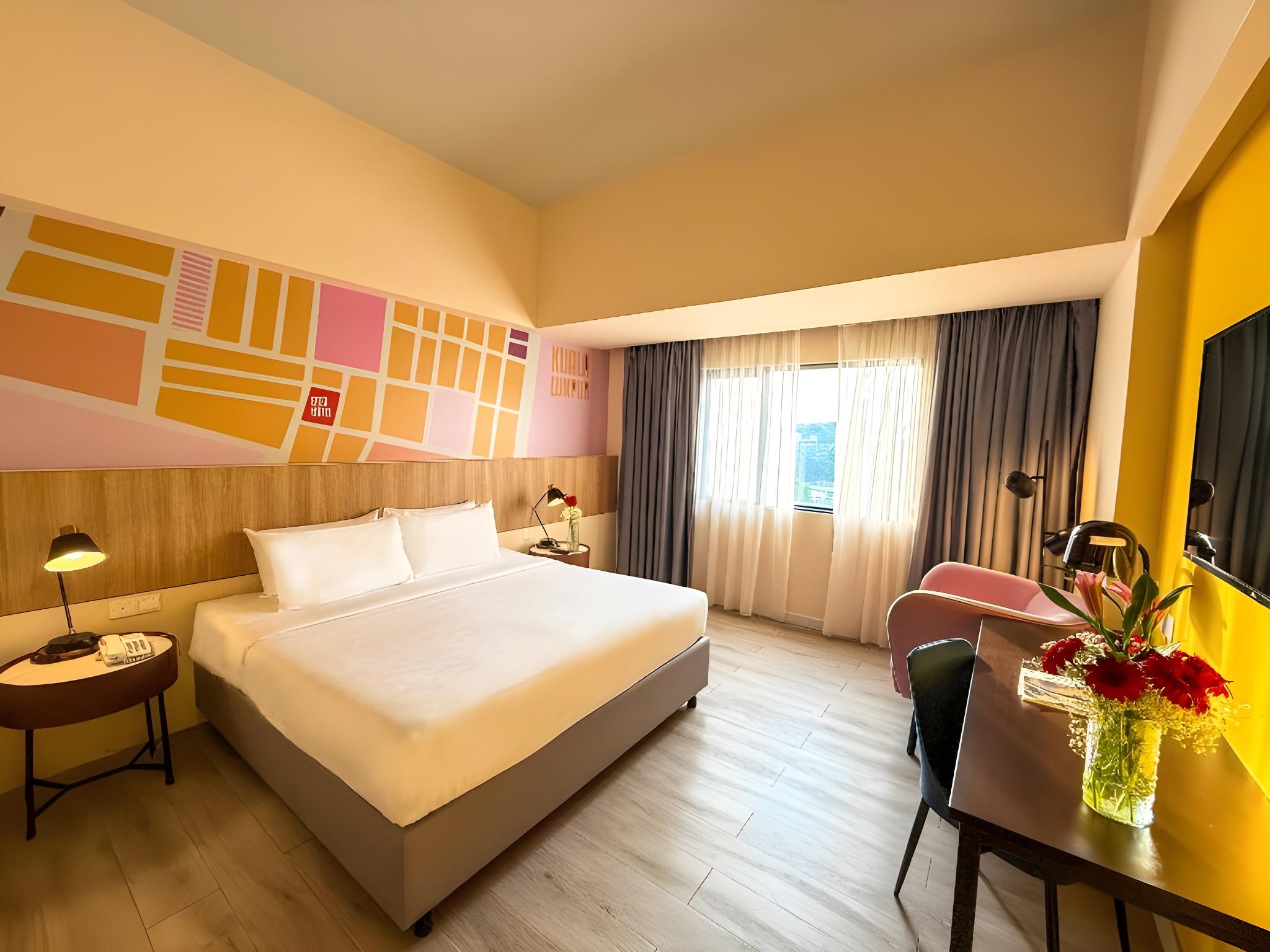 Swanky, King Bed