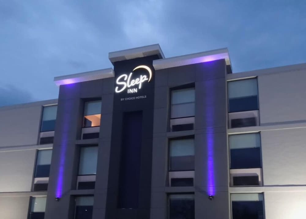 Sleep Inn Chambersburg 1/66