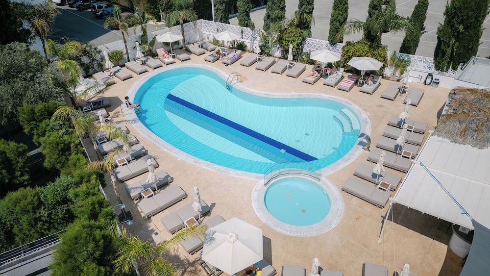 GAIA SUN N BLUE HOTEL 30/35