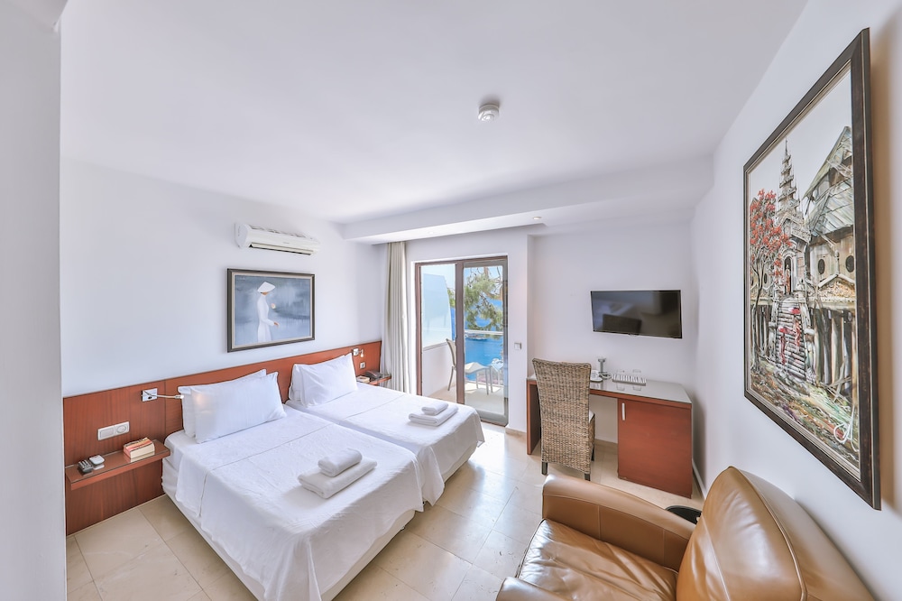 ROOM, TWIN BEDS, SEA VIEW