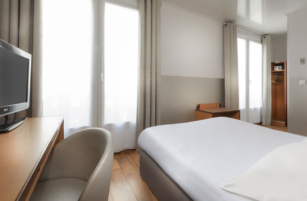 Parisienne, Double Bed, Hotel Du Lion 2/4