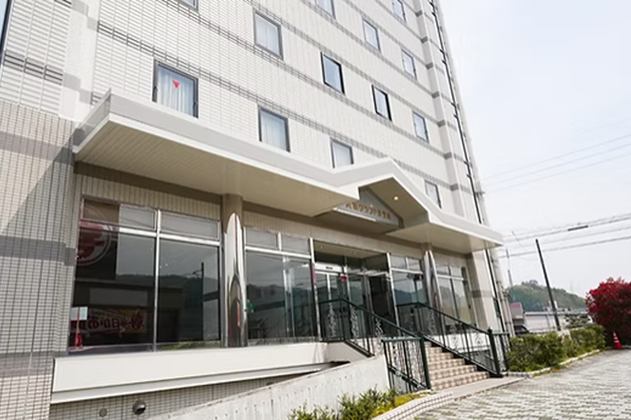 Mine Grand Hotel 3/38