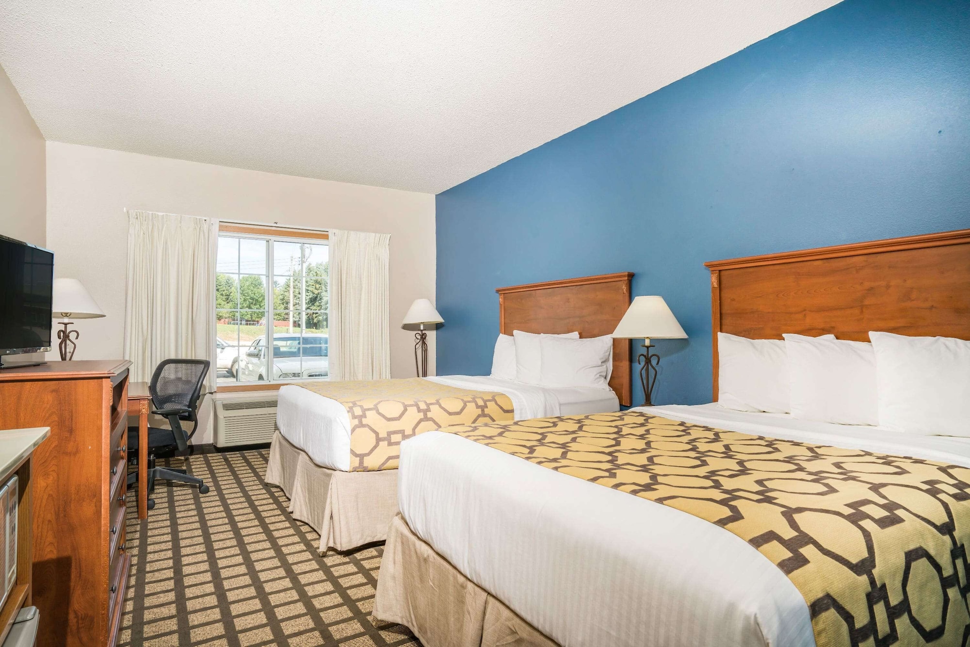 Suite, Apartment, 2 King Beds, Sofa