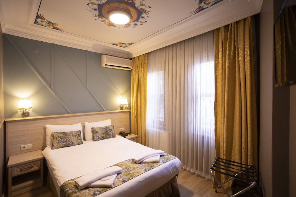 غرفة قياسية بسرير مزدوج أو سريرين منفصلين، Tashkonak Hotel 2/7