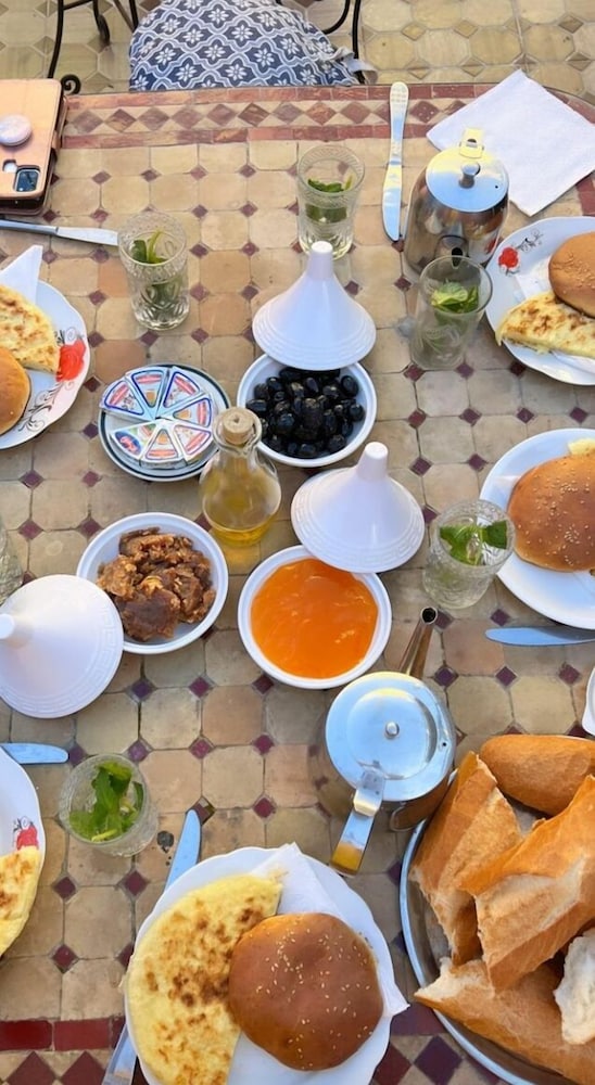 Dar Chourouk 26/35