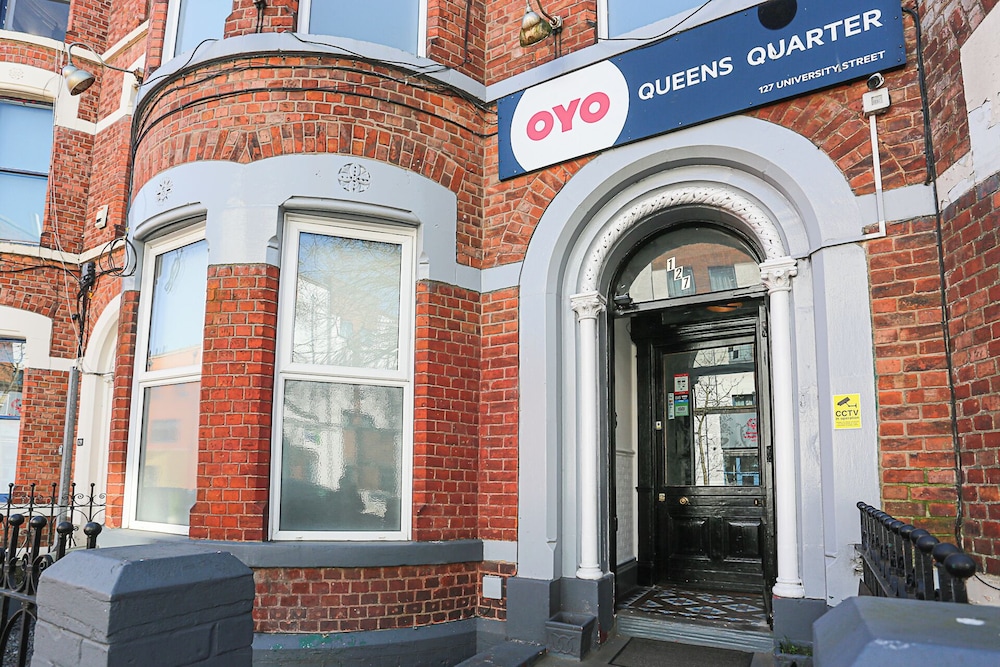 OYO Queens Quarter 40/56