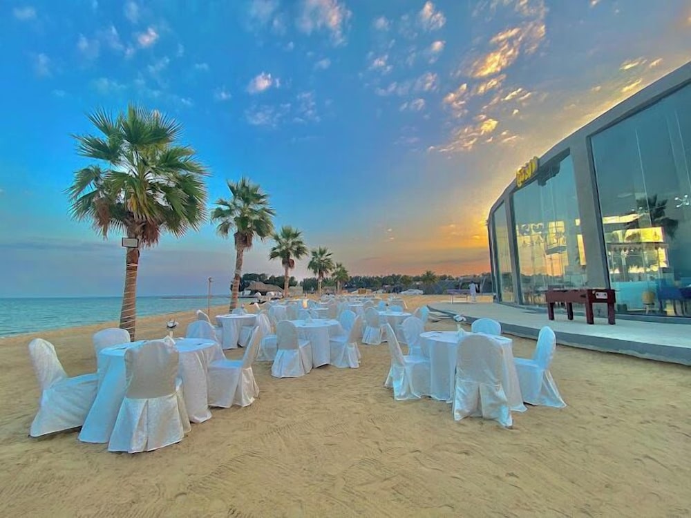 منتجع وسبا هدب الخبر(HDB Al Khobar Resort and Spa) 50/55