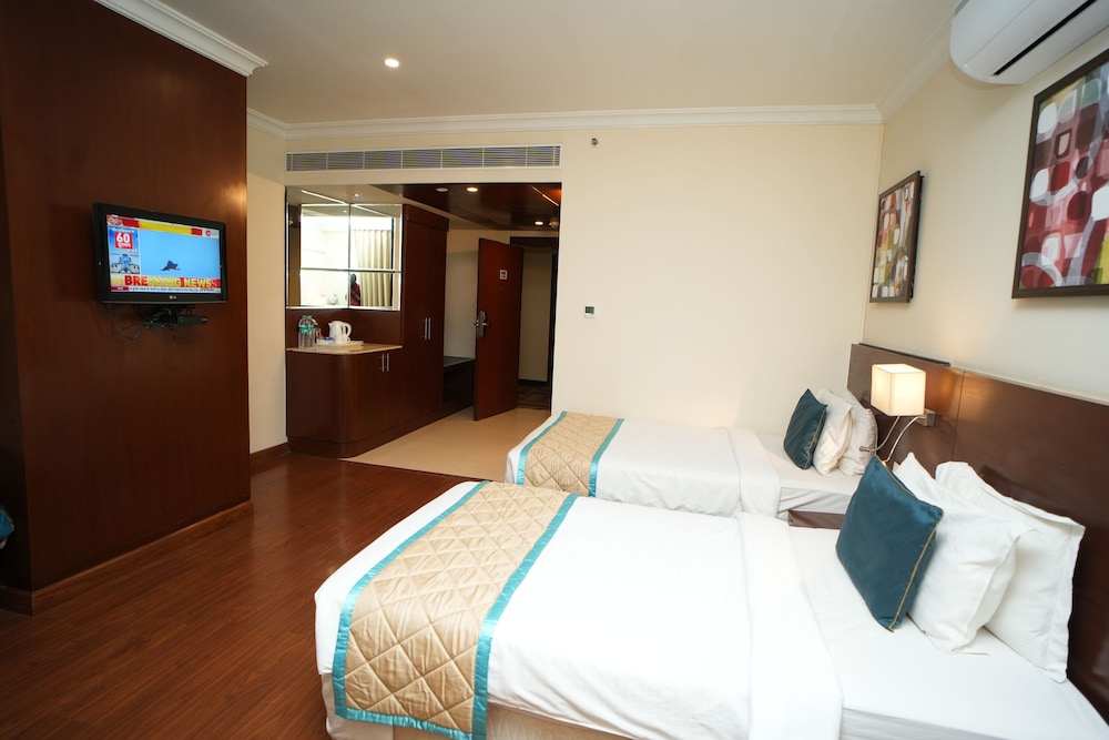 Basic, Twin Beds