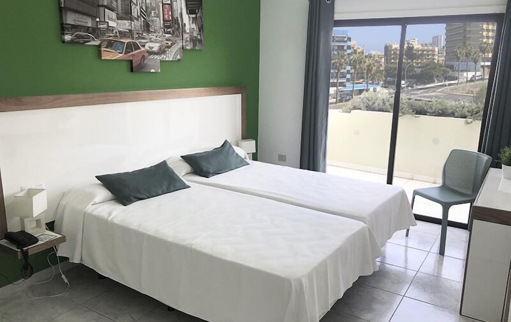 1 BEDROOM, APARTMENT, STREET VIEW