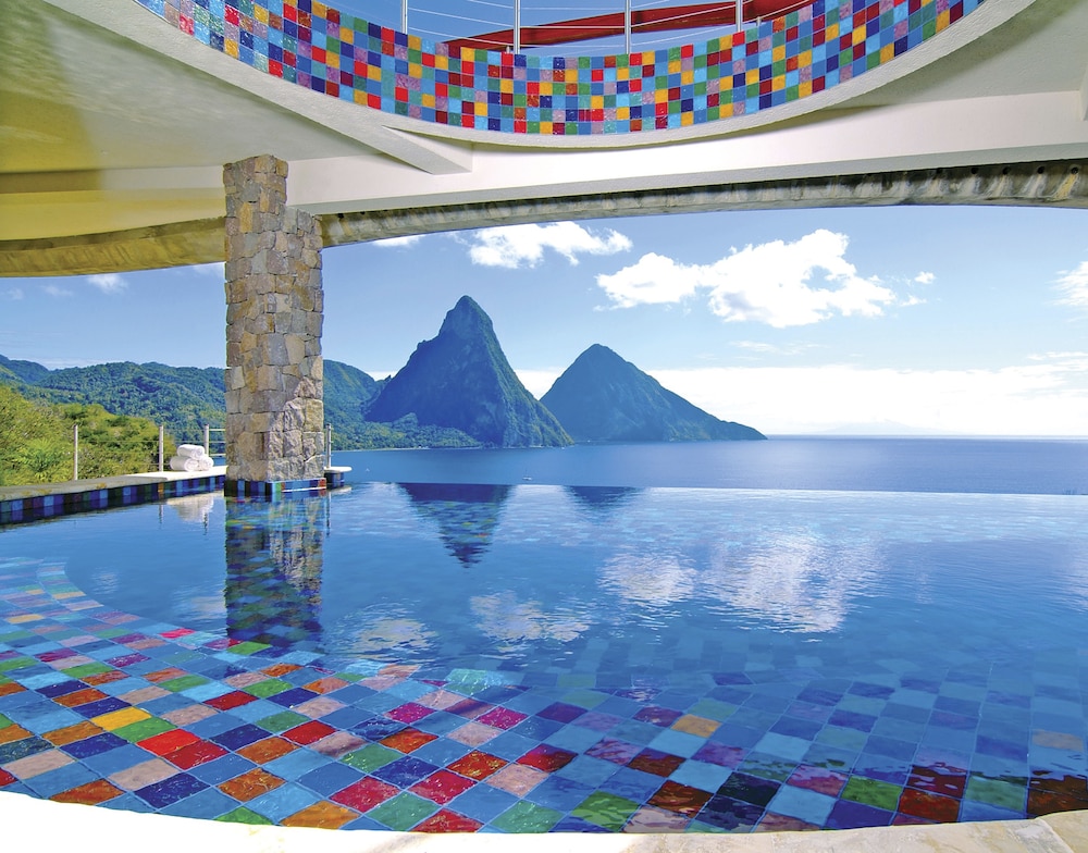 Jade Mountain - Adults Only 9/71