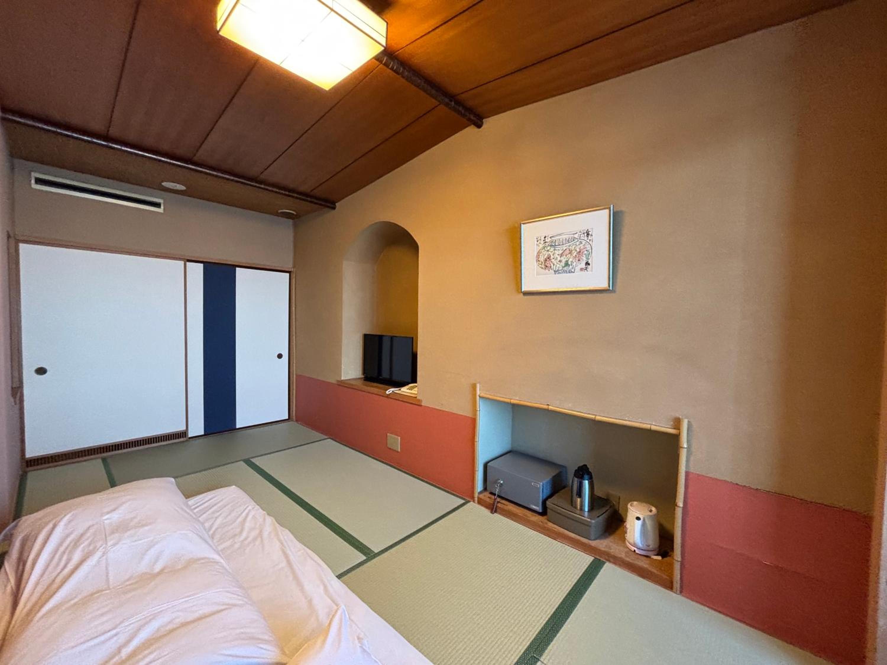 Japanese, Futon Bed, Side Ocean View