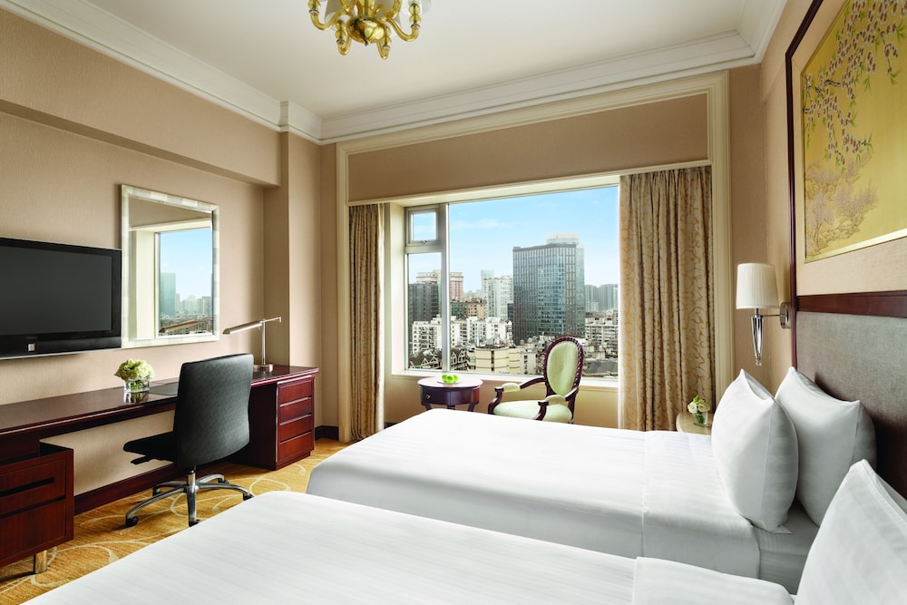 Shangri-La Wuhan 17/70