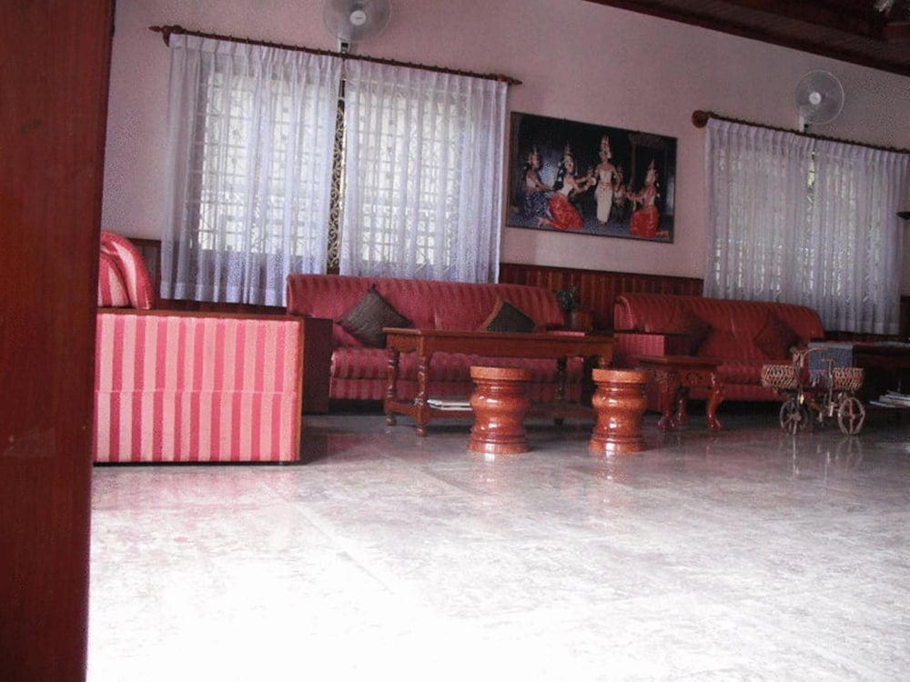 Mom's Guesthouse 30/54