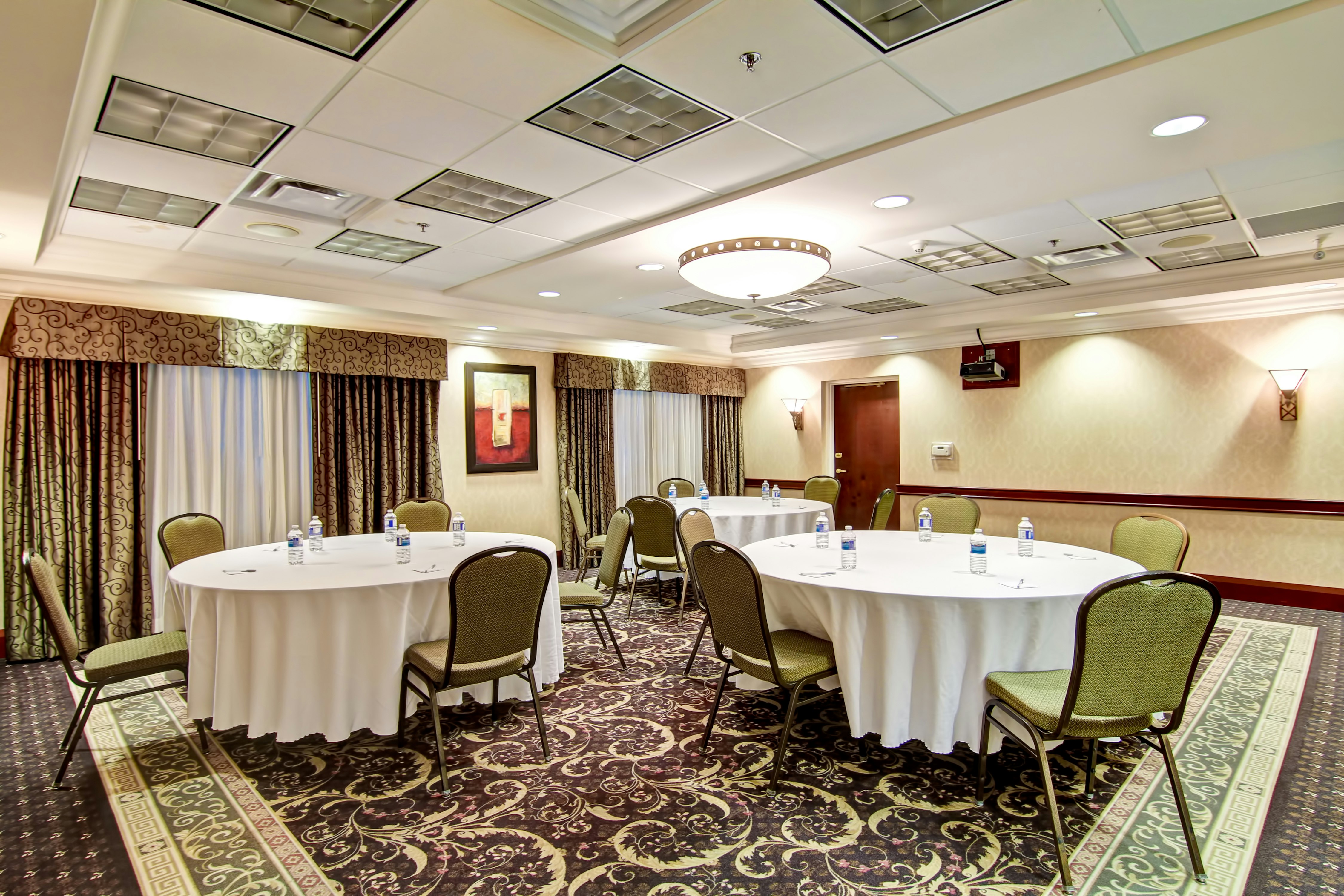 Hampton Inn and Suites by Hilton Guelph 39/58
