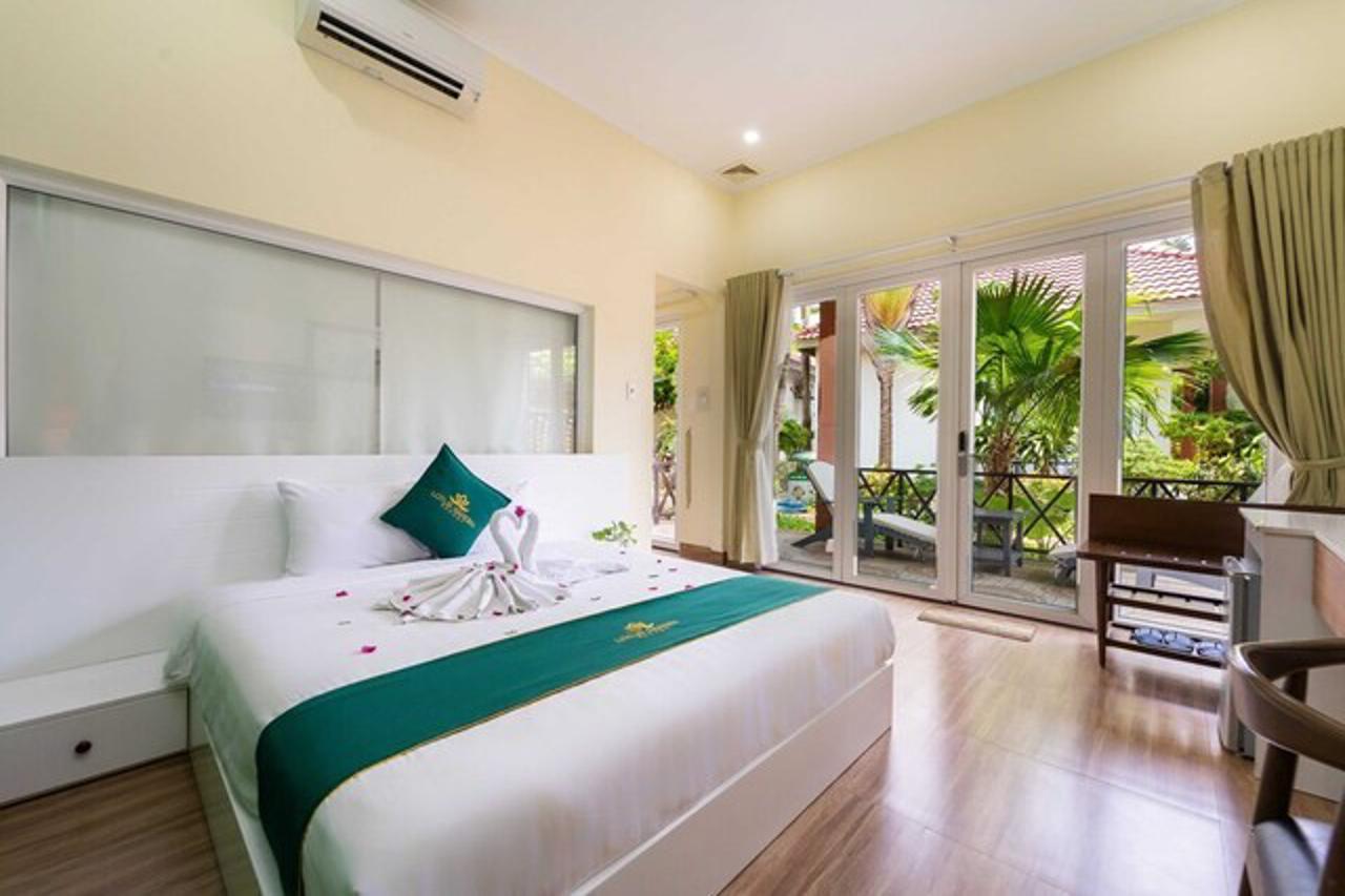 Sunday Lotus Garden Resort By The Sea Mui Ne 25/40