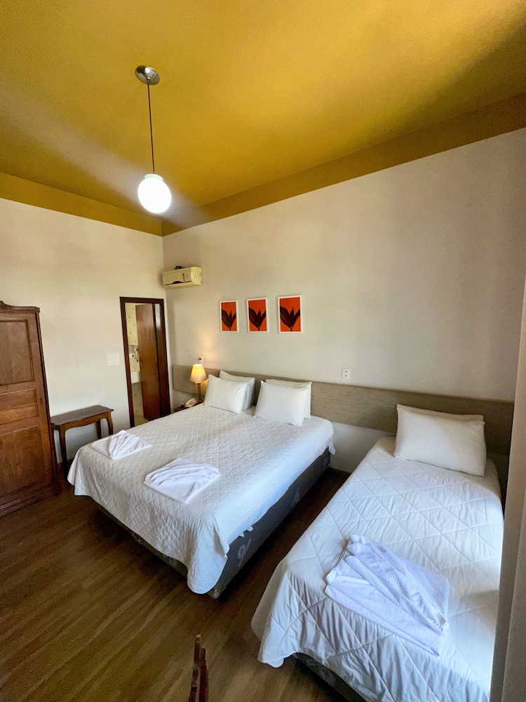 Hotel Lenheiros 23/61