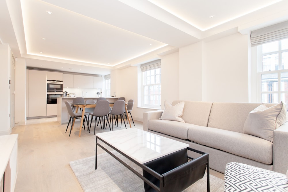 Hope House Residences by Aeria Apartments 25/50