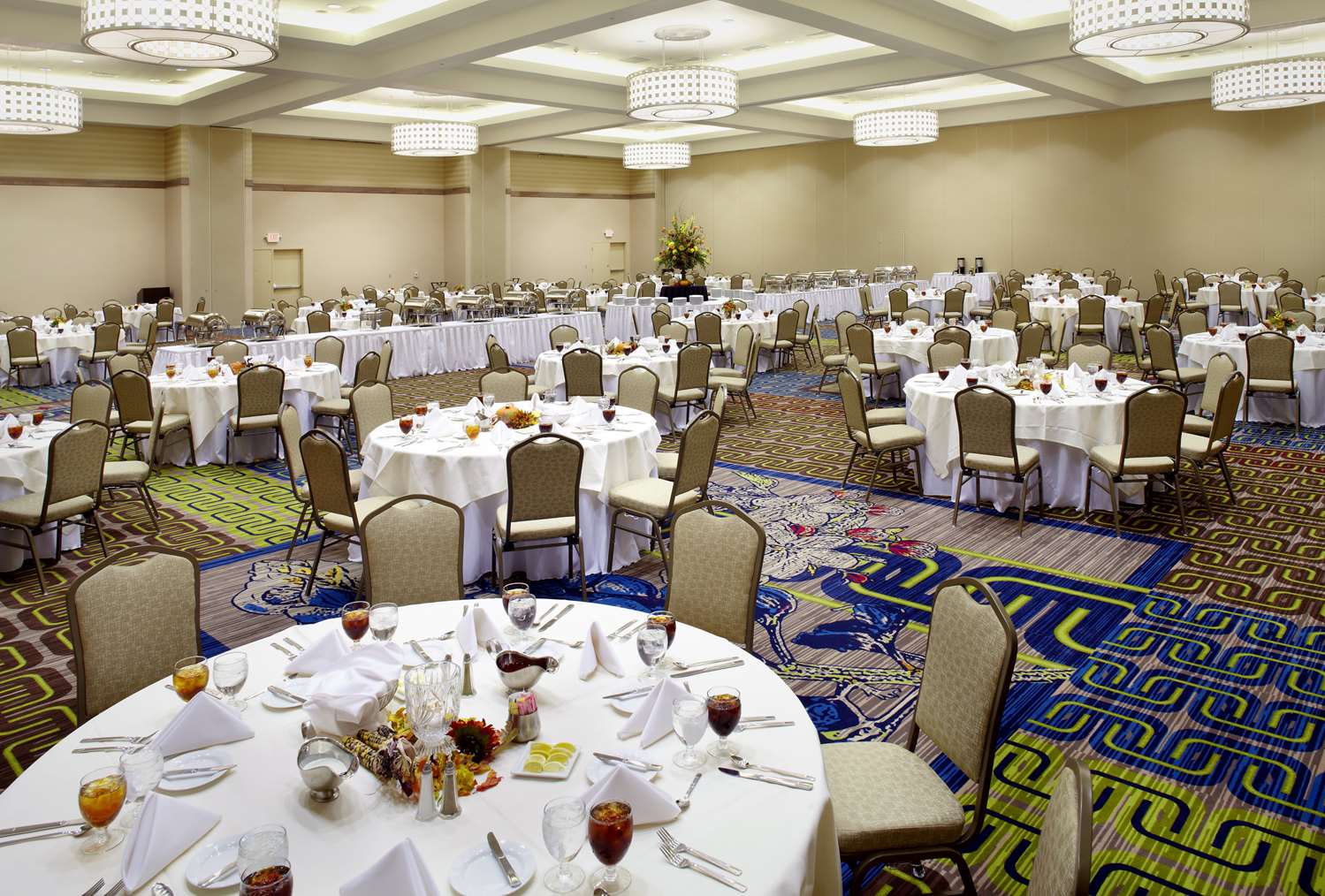 restaurant cafeteria