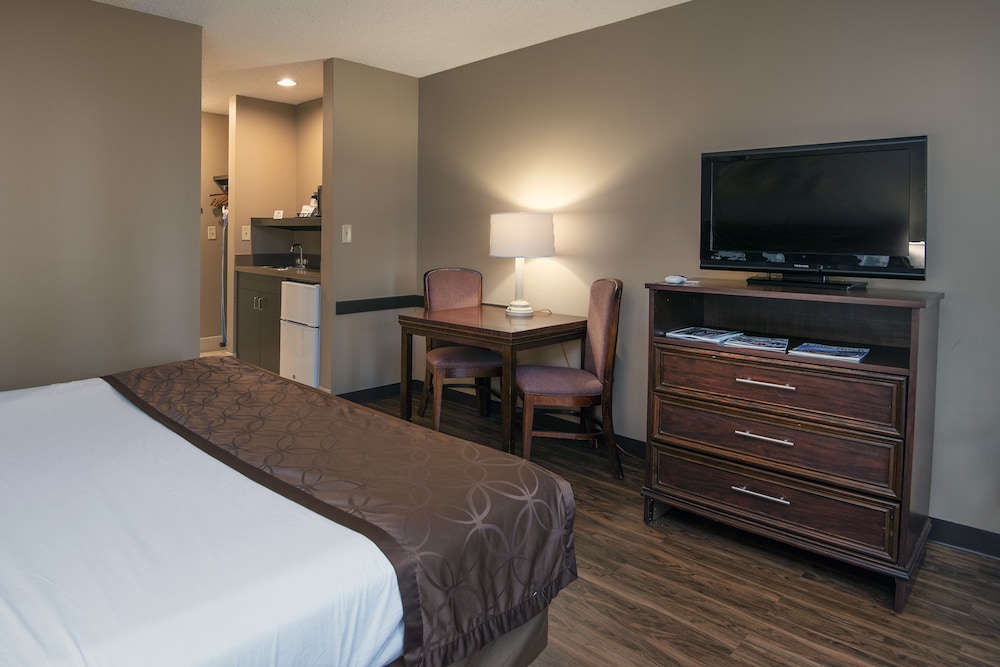Guest Inn and Suites Midtown Medical Center 13/38
