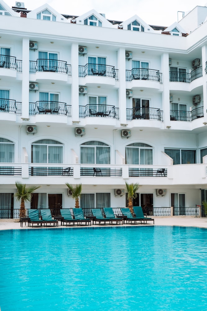 Elit Life Hotel 9/59