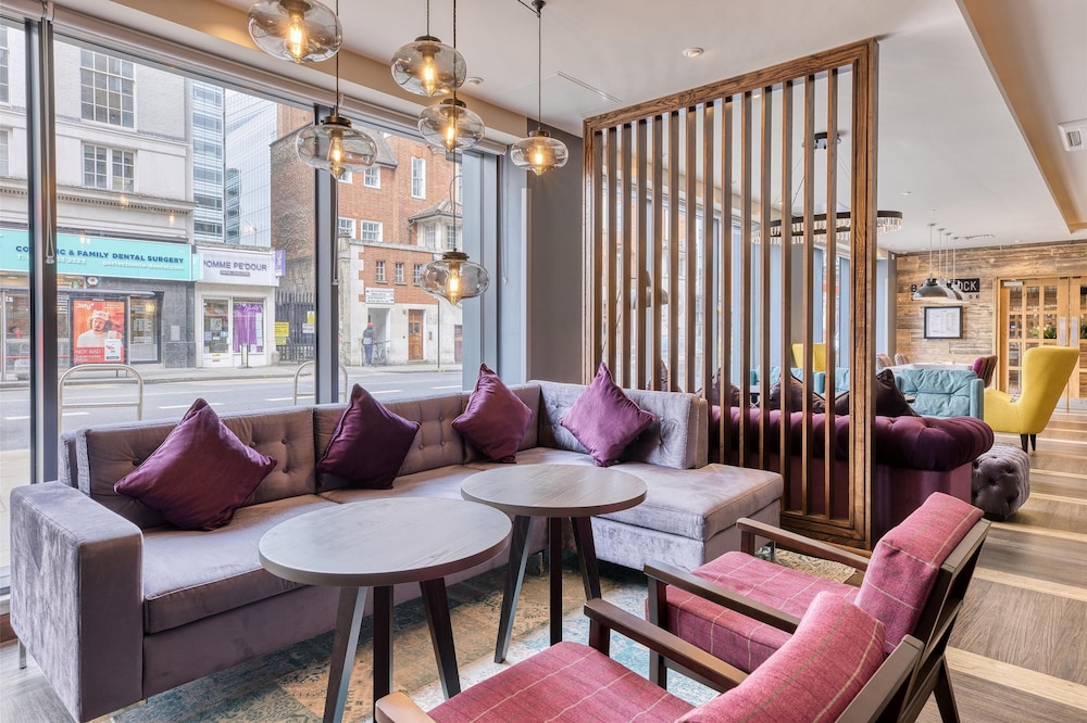 Premier Inn London Hammersmith (Shepherds Bush Road) 28/47