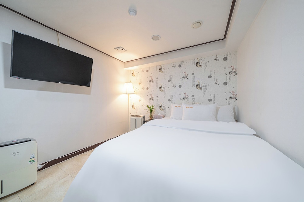 Hotel Kyoung Dong 8/58