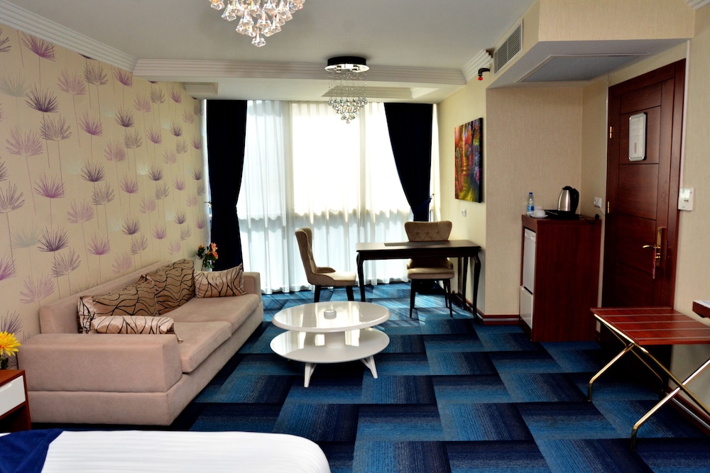 Business Grand Hotel 34/50