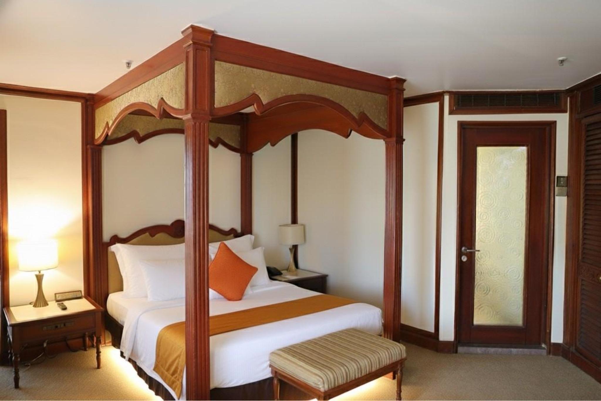 Primula Beach Hotel 6/22