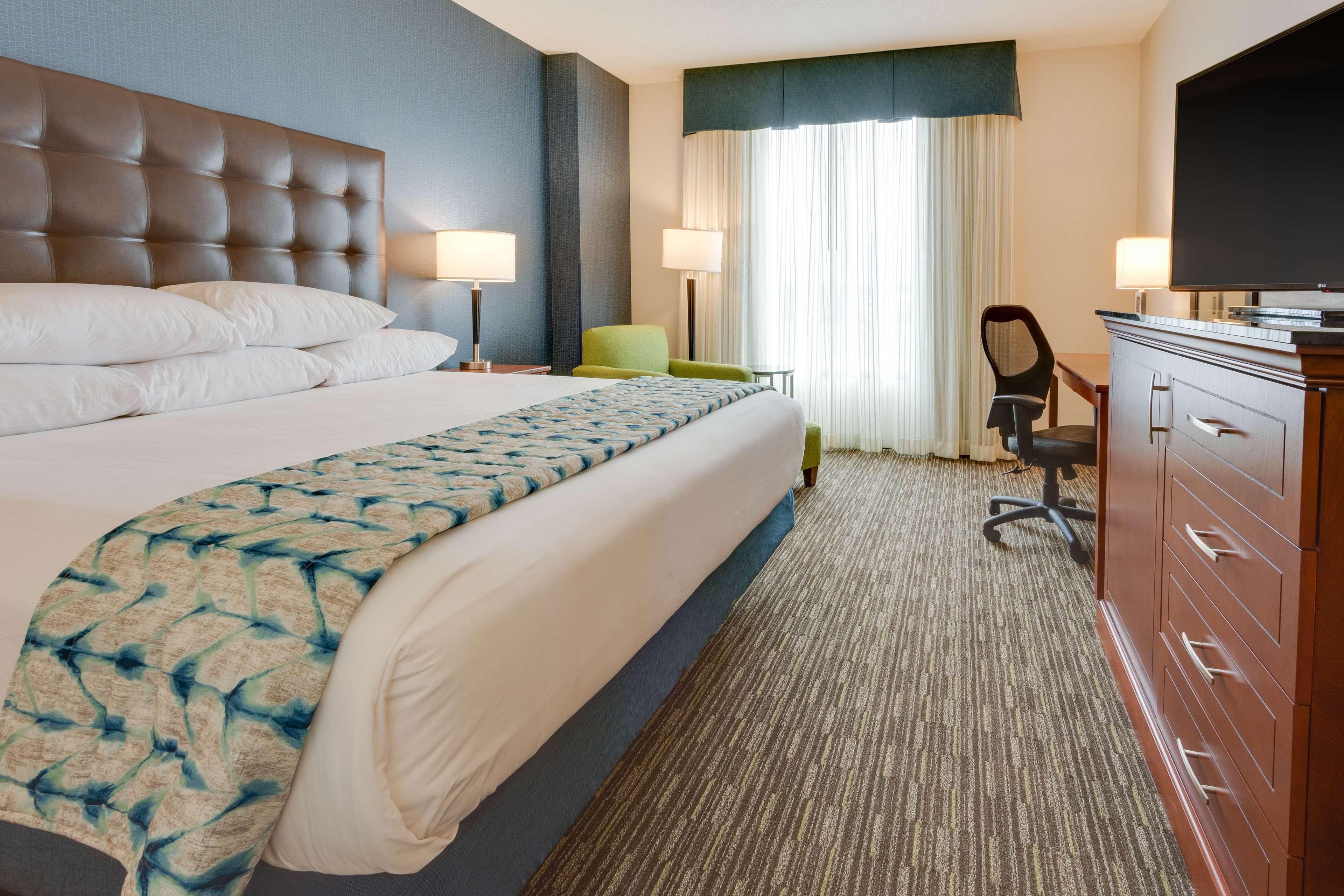 Howard Johnson Inn Columbia 11/50