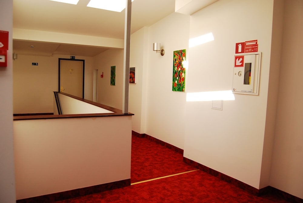 A1 Hotel 5/51