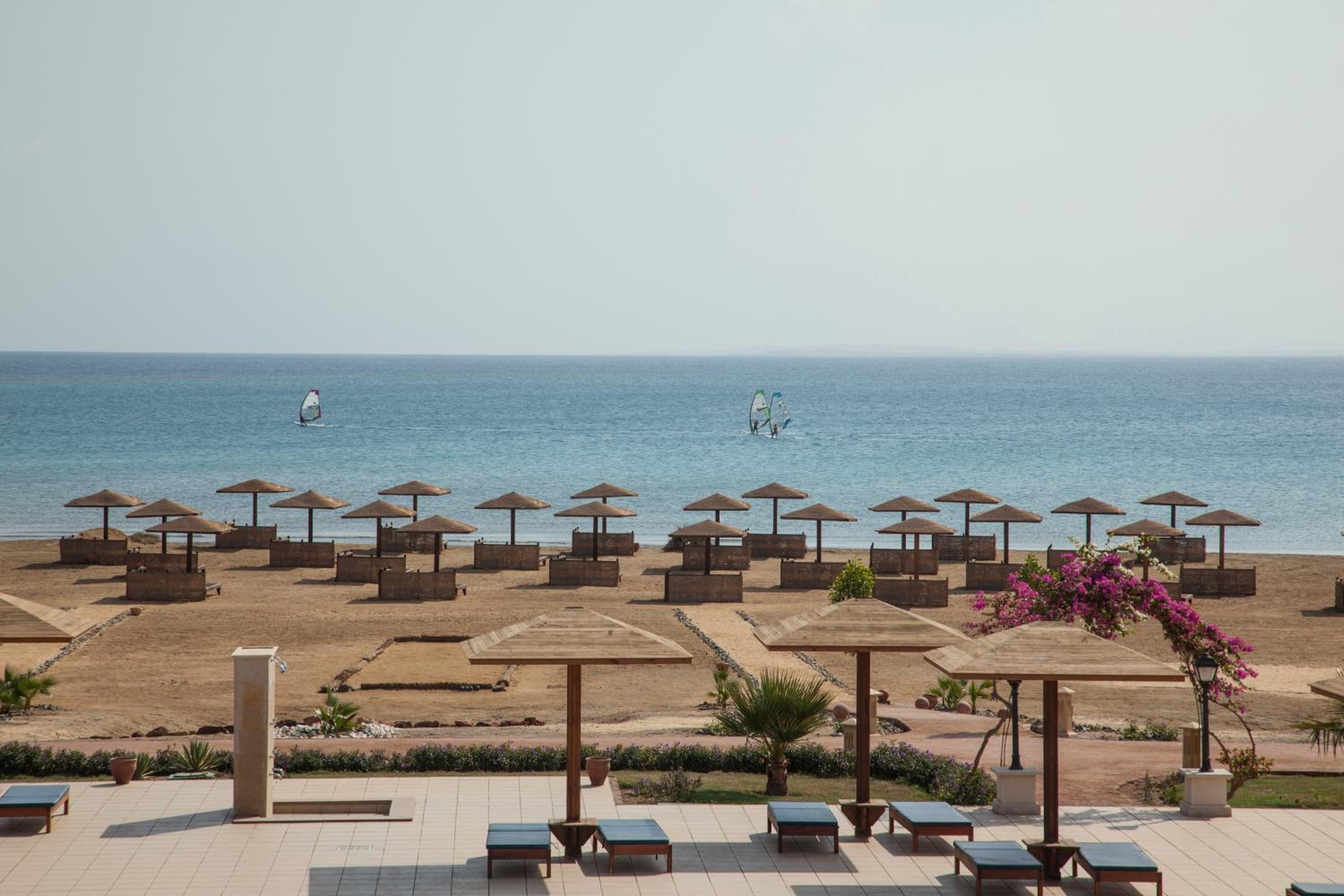 Lahami Bay Beach Resort And Gardens 73/79