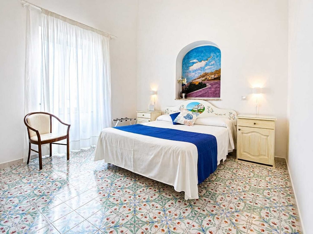 Pensione Casa Guadagno 12/46